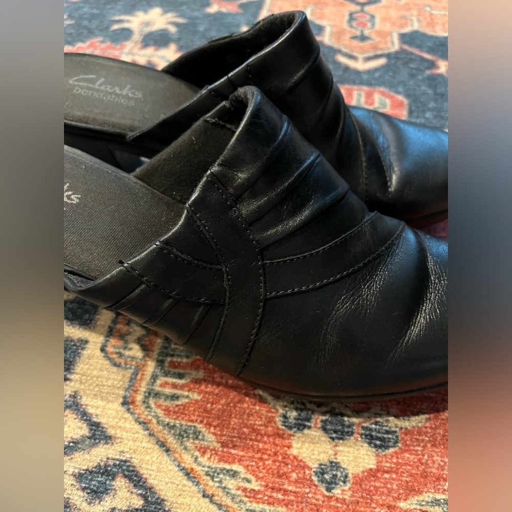 Clark’s slip on clogs/mules - Picture 4 of 6
